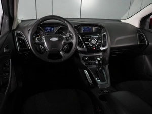 Хетчбэк Ford Focus 2012 года, 940000 рублей, Минеральные Воды