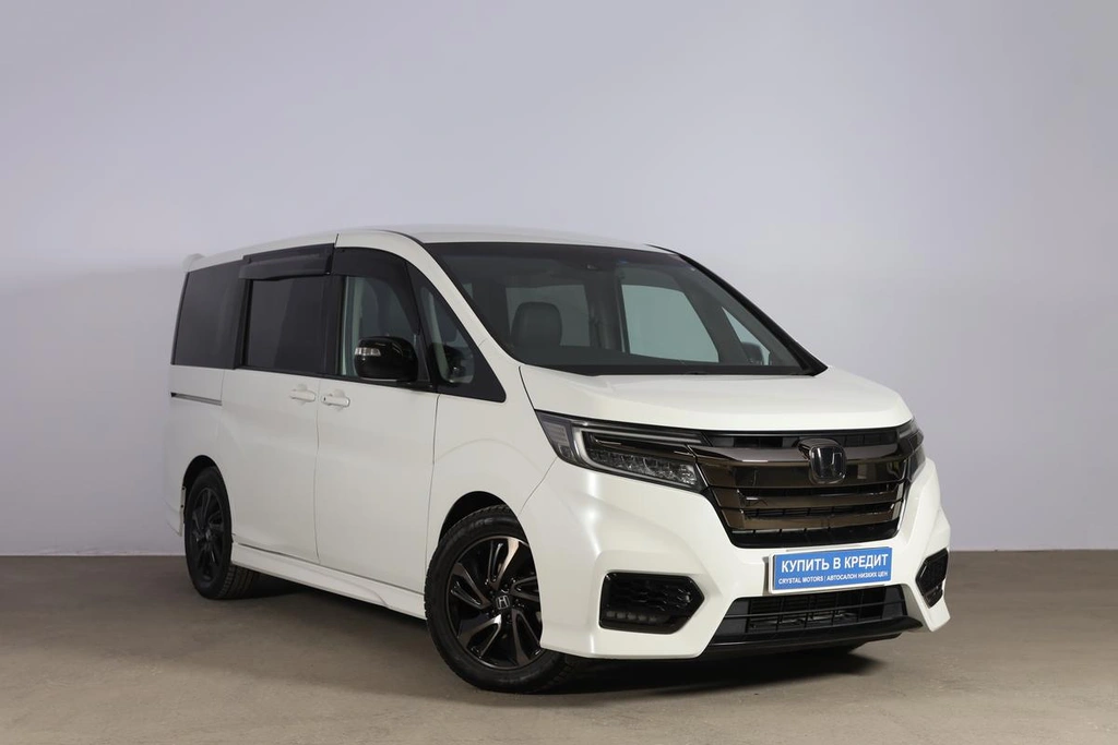 Минивэн Honda Stepwgn Spada 2019 года, 2489000 рублей, Новосибирск