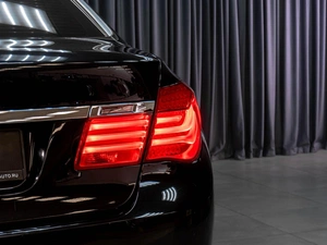 Седан BMW 7 серия 2012 года, 1999000 рублей, Тюмень