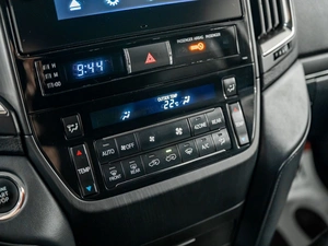 Внедорожник Toyota Land Cruiser 2019 года, 7350000 рублей, Красноярск