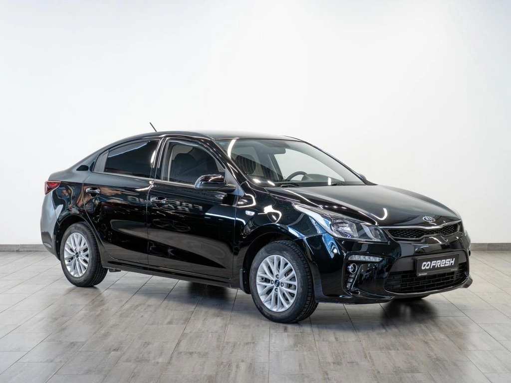 Седан Kia Rio 2019 года, 1499000 рублей, Саратов