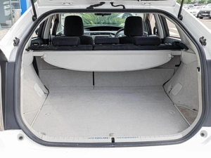 Лифтбек Toyota Prius 2012 года, 1210000 рублей, Краснодар