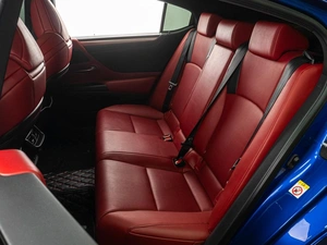 Седан Lexus ES 2018 года, 4469000 рублей, Тюмень