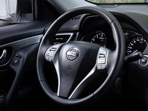 Внедорожник Nissan X-Trail 2016 года, 1330000 рублей, Волгоград
