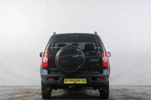 Внедорожник Chevrolet Niva 2016 года, 659000 рублей, Кемерово