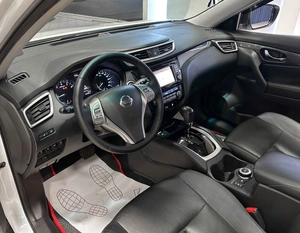 Внедорожник Nissan X-Trail 2018 года, 2430000 рублей, Красноярск