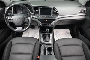 Седан Hyundai Elantra 2018 года, 1579000 рублей, Оренбург