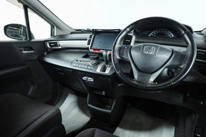 Минивэн Honda Freed 2013 года, 1099000 рублей, Новосибирск