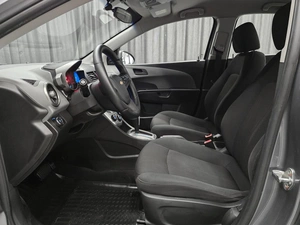 Седан Chevrolet Aveo 2013 года, 749000 рублей, Красноярск