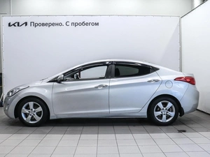 Седан Hyundai Avante 2010 года, 850000 рублей, Красноярск