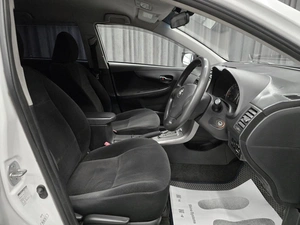 Универсал Toyota Corolla Fielder 2010 года, 949000 рублей, Красноярск