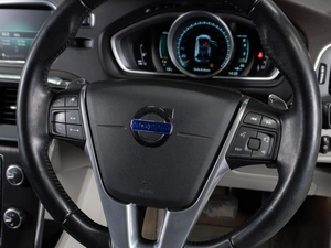 Хетчбэк Volvo V40 2015 года, 1279000 рублей, Тюмень