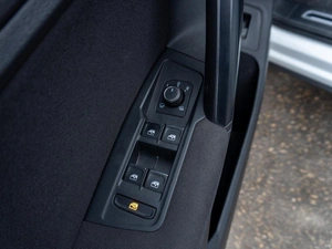 Внедорожник Volkswagen Tiguan 2018 года, 2299000 рублей, Саратов