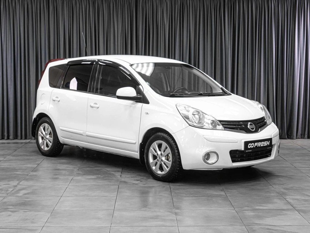 Хетчбэк Nissan Note 2012 года, 909000 рублей, Тюмень