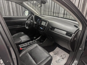 Внедорожник Mitsubishi Outlander 2013 года, 1550000 рублей, Красноярск