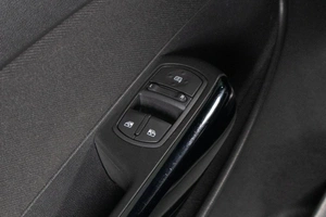 Хетчбэк Opel Corsa 2007 года, 399000 рублей, Сургут