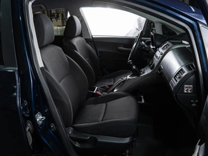 Хетчбэк Toyota Auris 2008 года, 610000 рублей, Волгоград