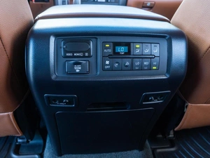 Внедорожник Toyota Sequoia 2014 года, 11890000 рублей, Волгоград