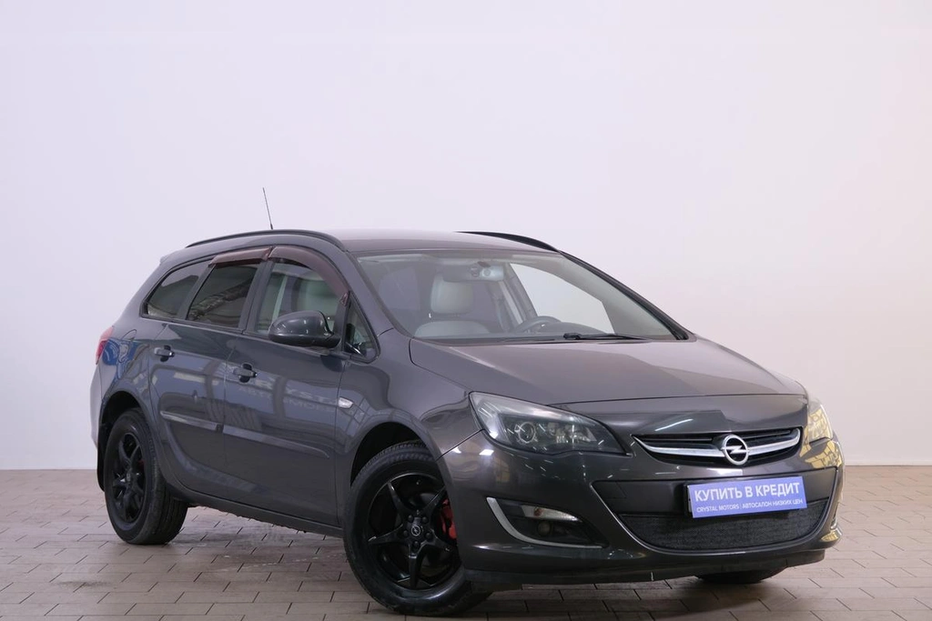 Универсал Opel Astra 2013 года, 989000 рублей, Омск