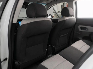 Седан Chevrolet Cruze 2011 года, 624000 рублей, Тюмень