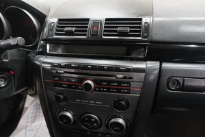 Седан Mazda 3 2006 года, 569000 рублей, Новокузнецк