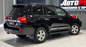Внедорожник Toyota Land Cruiser 2014 года, 4200000 рублей, Красноярск