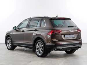 Внедорожник Volkswagen Tiguan 2017 года, 2985444 рублей, Москва