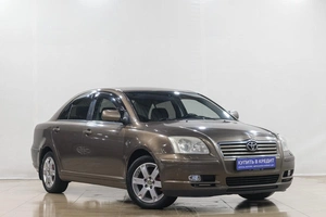 Седан Toyota Avensis 2005 года, 749000 рублей, Новокузнецк