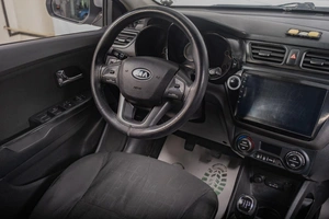 Седан Kia Rio 2011 года, 859000 рублей, Томск