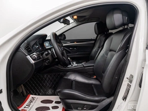 Седан BMW 5 серия 2012 года, 1750000 рублей, Красноярск