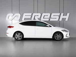 Седан Hyundai Elantra 2017 года, 1309000 рублей, Красный Пахарь