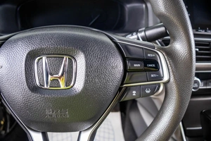 Седан Honda Accord 2019 года, 1999000 рублей, Пермь