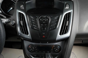 Хетчбэк Ford Focus 2013 года, 999000 рублей, Тюмень