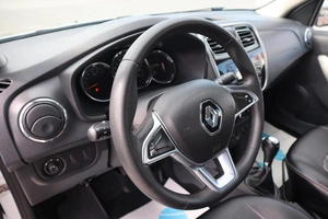 Седан Renault Logan 2020 года, 920000 рублей, Мирное