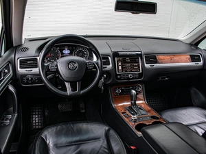 Внедорожник Volkswagen Touareg 2010 года, 1830000 рублей, Краснодар