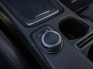 Внедорожник Mercedes-benz GLA-класс 2017 года, 2430000 рублей, Краснодар