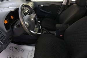 Седан Toyota Corolla 2012 года, 1229000 рублей, Омск