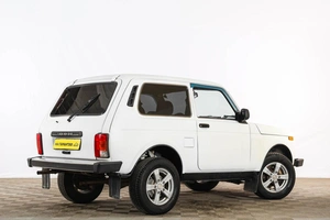 Внедорожник ВАЗ (LADA) 4x4 (Нива) 2015 года, 599000 рублей, Тюмень
