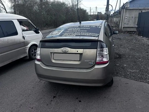 Лифтбек Toyota Prius 2005 года, 620000 рублей, Красноярск