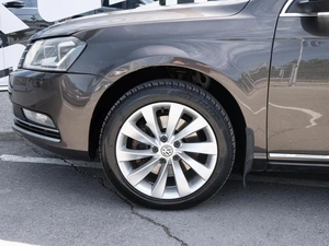 Седан Volkswagen Passat 2012 года, 950000 рублей, Волгоград