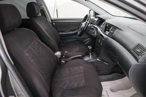 Хетчбэк Toyota Corolla 2006 года, 829000 рублей, Красноярск