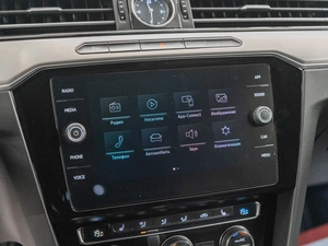 Седан Volkswagen Passat 2018 года, 2300000 рублей, Красноярск