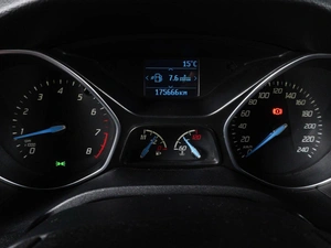 Хетчбэк Ford Focus 2012 года, 1040000 рублей, Минеральные Воды