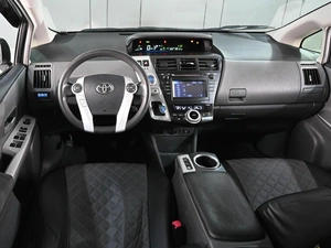 Лифтбек Toyota Prius 2012 года, 1199000 рублей, Аксай