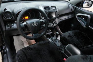 Внедорожник Toyota RAV4 2010 года, 1449000 рублей, Омск