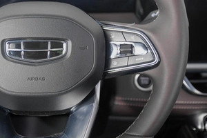 Внедорожник Geely Monjaro 2025 года, 4149000 рублей, Кемерово