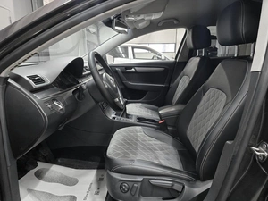 Седан Volkswagen Passat 2011 года, 785000 рублей, Красноярск