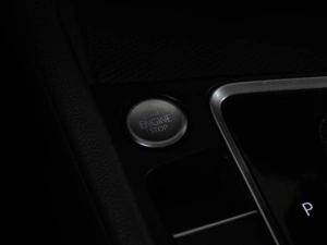 Седан Volkswagen Jetta 2021 года, 1949000 рублей, Аксай