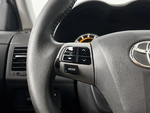 Седан Toyota Corolla 2012 года, 898900 рублей, Казань