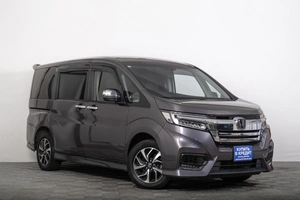 Минивэн Honda Stepwgn Spada 2019 года, 2699000 рублей, Томск